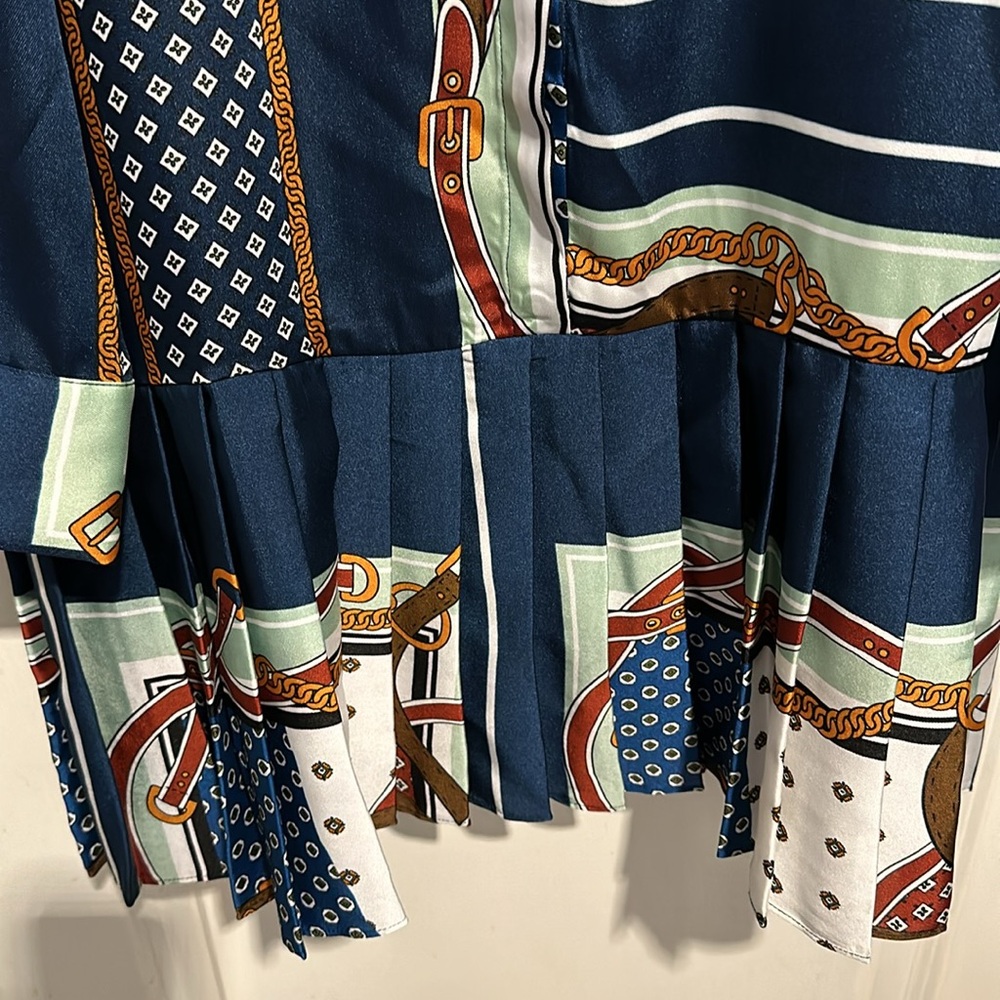 Shirt dress - Picture 2 of 2